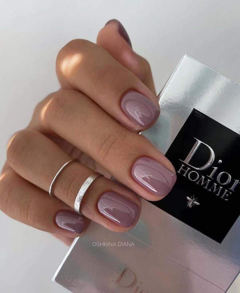 Dusty Mauve Nail Colors for a Quiet Luxury Look: A Sophisticated Guide
