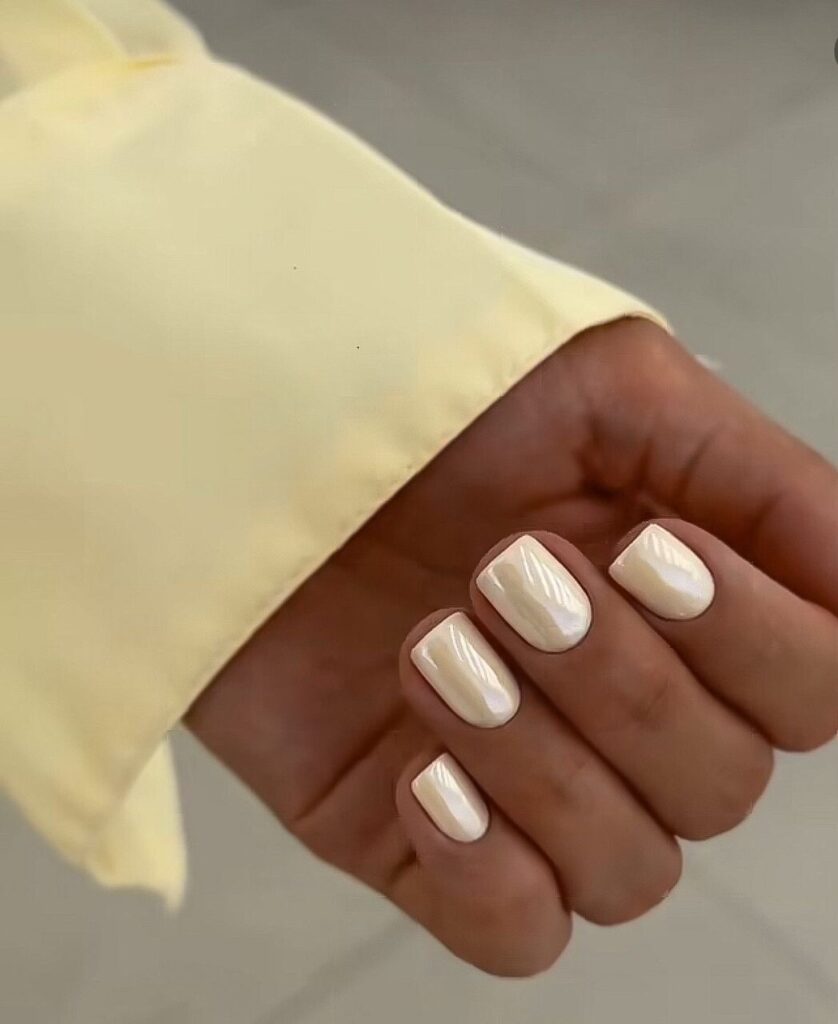 Textured Vanilla Nails: The Quiet Luxury Spring Manicure Trend