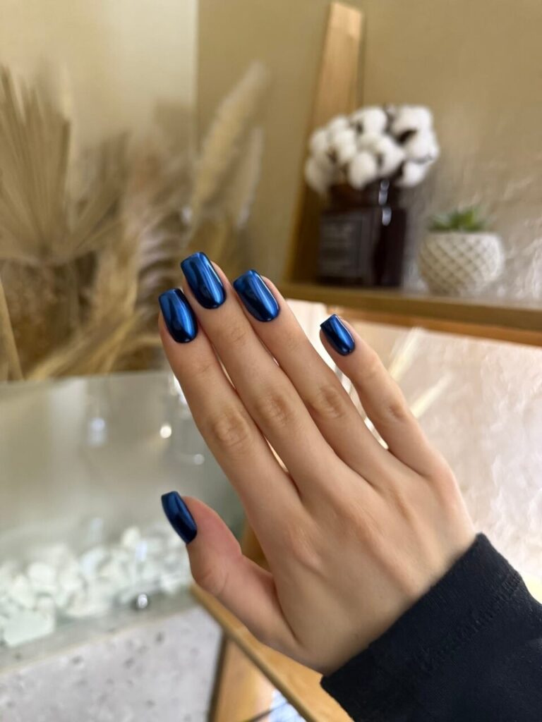 Velvet Chrome Nails: How to Get the Ultimate Winter Manicure Trend