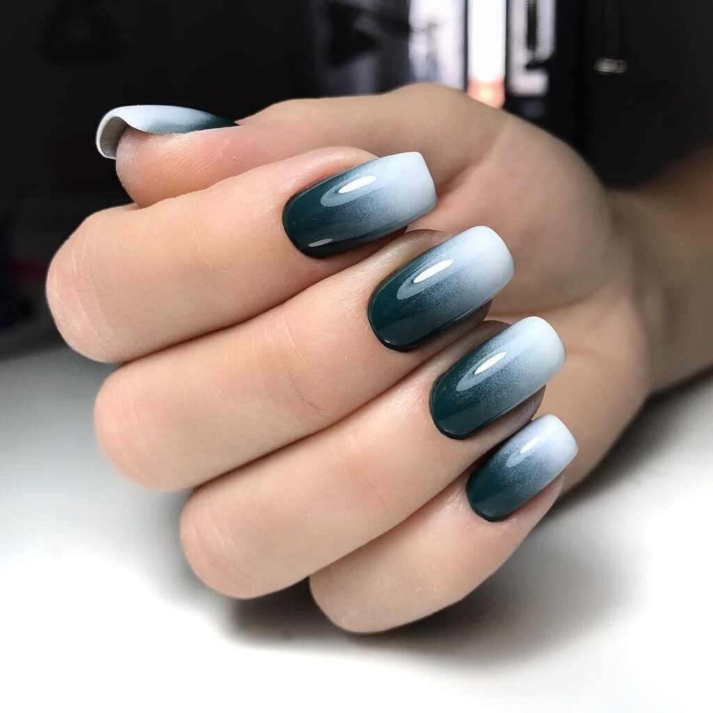 Misty Forest Ombré Nails: The Perfect Moody Autumn Manicure