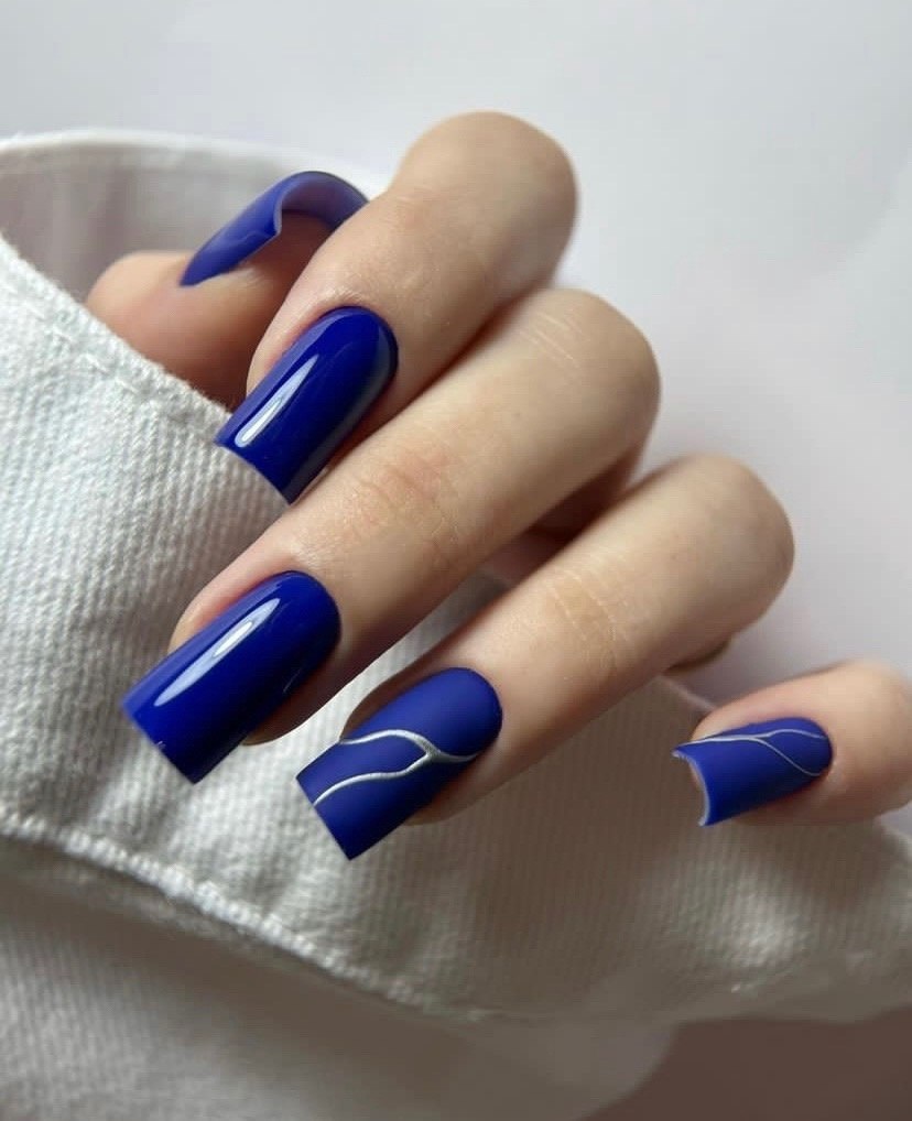 Cobalt and Chrome Nails: The Coolest Winter Manicure Trend