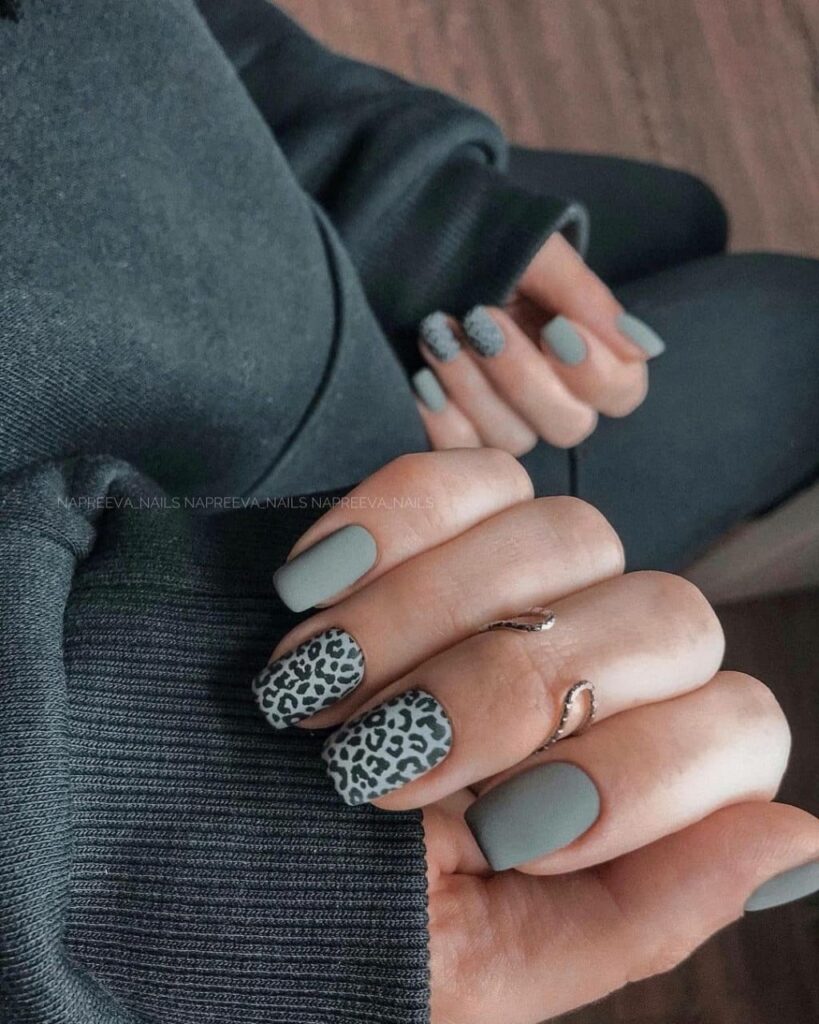Muted Leopard Nails: The Perfect Cozy Fall Manicure Trend