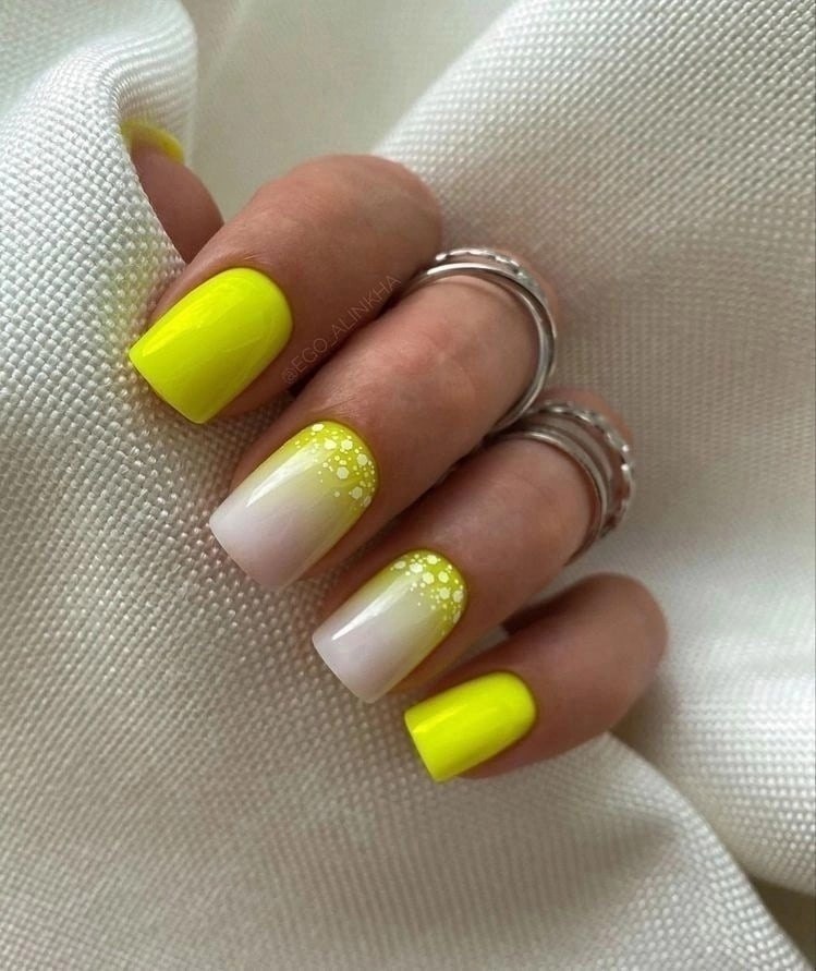 Citrus Gradient Nails: The Ultimate Bright Summer Manicure Trend