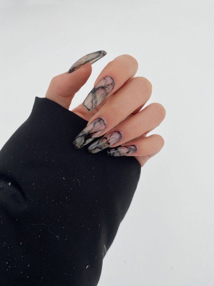 Mastering Marble Nail Art: A Guide to Mineral Textures and Coffin Nails