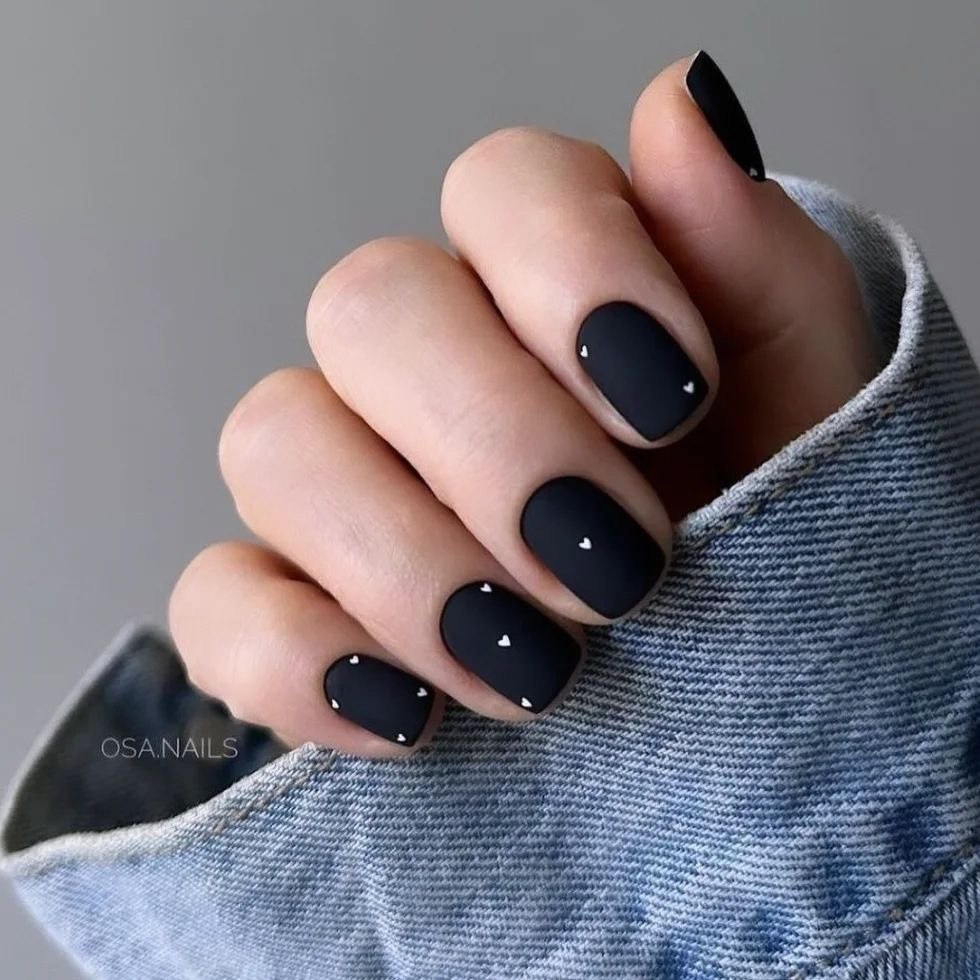 Matte Onyx Nails: The Coziest Winter Manicure Trend