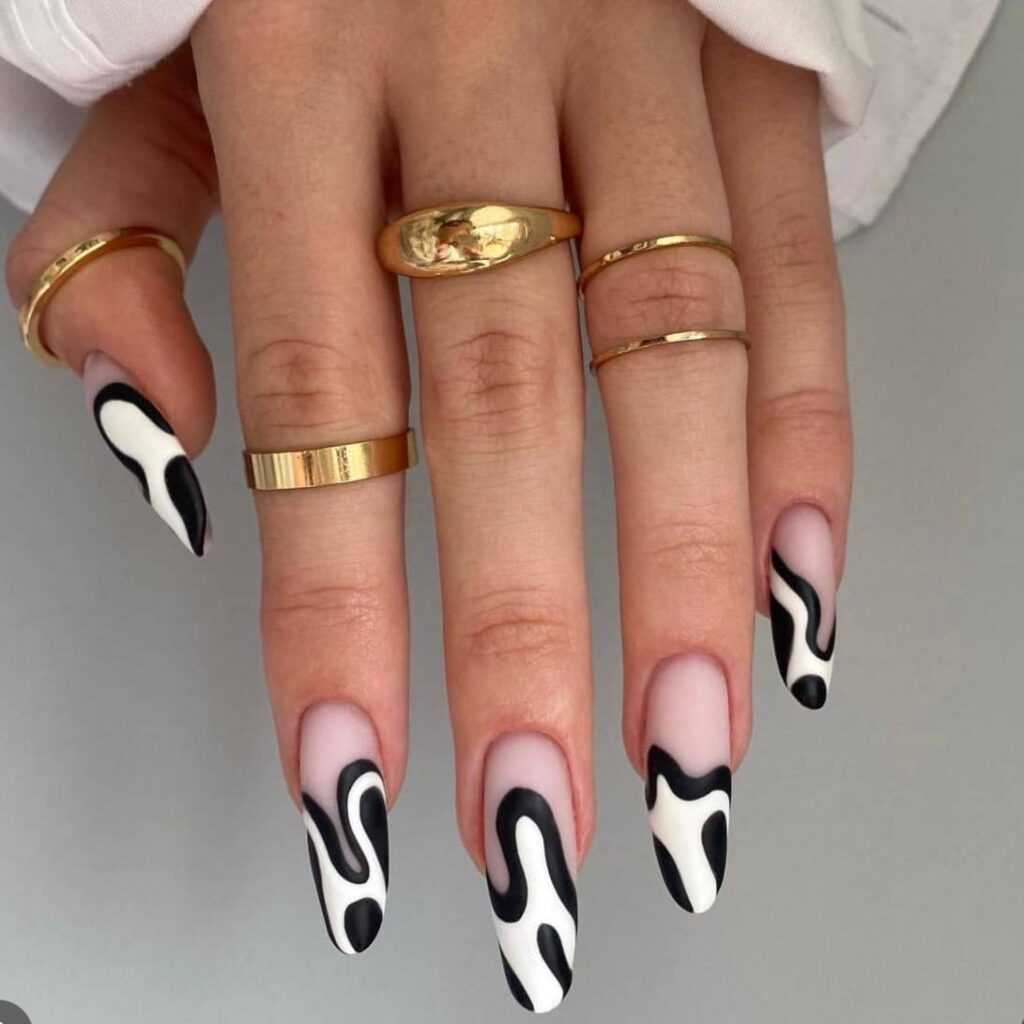 Monochrome Wave Nails: The Ultimate Graphic Autumn Manicure Trend