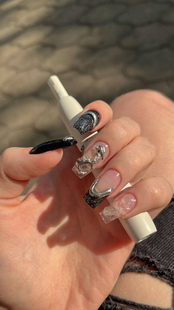 3D Nail Art: Mastering the Molten Silver and Mixed-Texture Trend