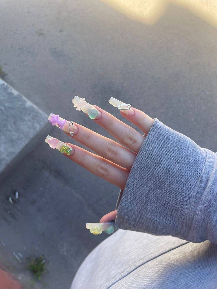 Gummy Bear Jelly Nails: The Sweetest Summer Manicure Trend