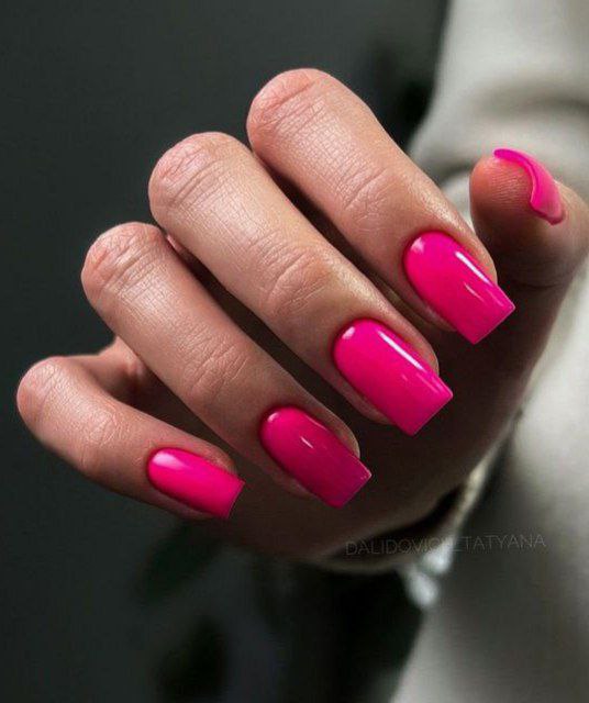 Butter Yellow Nails: The Softest Spring Manicure Trend