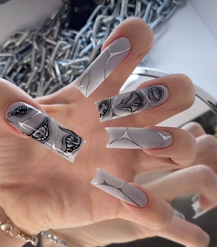 Liquid Mercury Nails: The Moodiest Fall Manicure Trend
