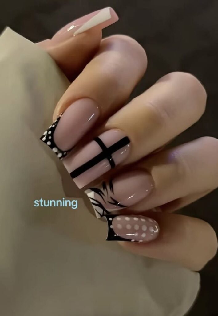 Abstract Monochrome Nails: The Chicest Autumn Manicure Trend