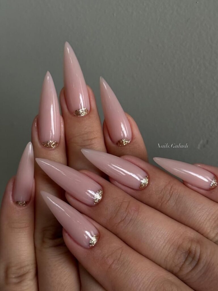 Velvet Nails: How to Achieve the Coziest Winter Manicure Trend