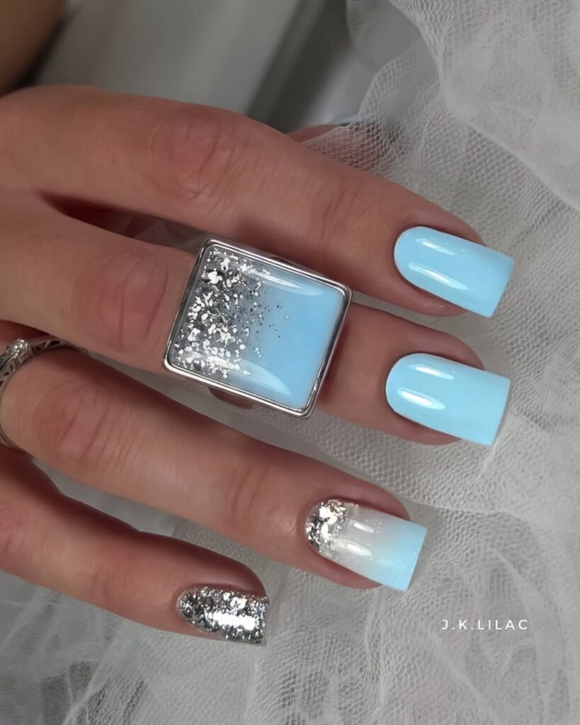 Aurora Nails: How to Get the Iridescent Spring Manicure Trend