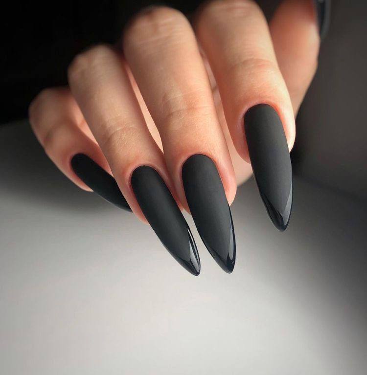 Tortoiseshell Nails: The Ultimate Cozy Fall Manicure Trend